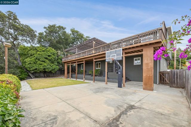 4075 Norton Ave, Oakland, CA 94602