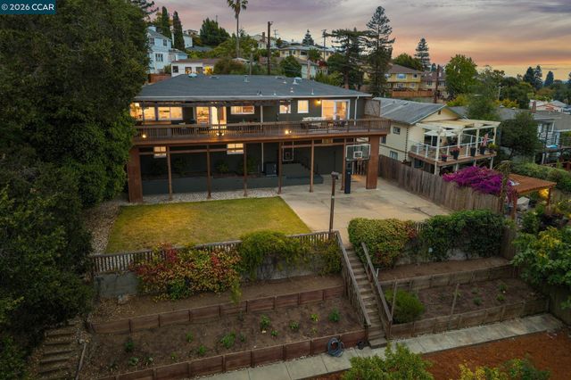 4075 Norton Ave, Oakland, CA 94602