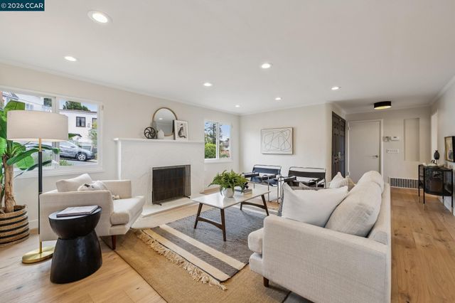 4075 Norton Ave, Oakland, CA 94602