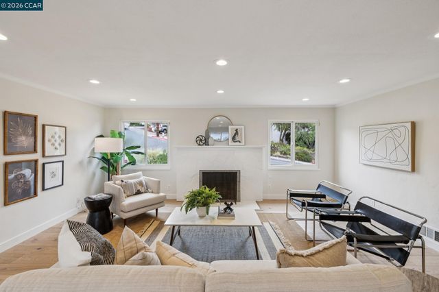 4075 Norton Ave, Oakland, CA 94602
