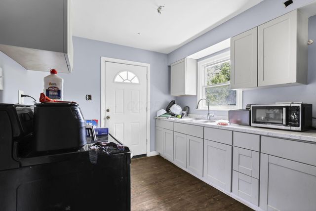 2688 Mcguffey Road, Columbus, OH 43211