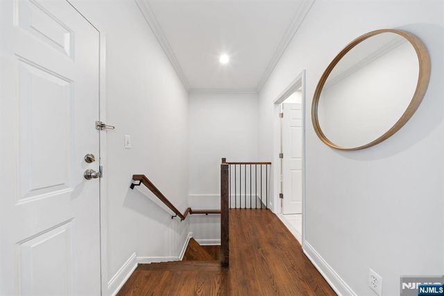 104 York Street 2B, Jersey City, NJ 07302