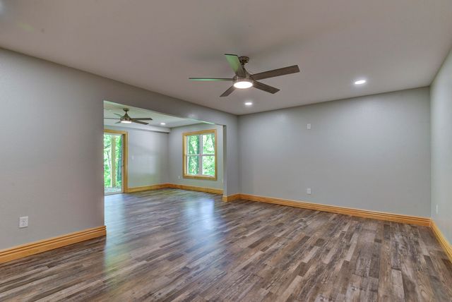 25173 Farm Road 1266, Shell Knob, MO 65747