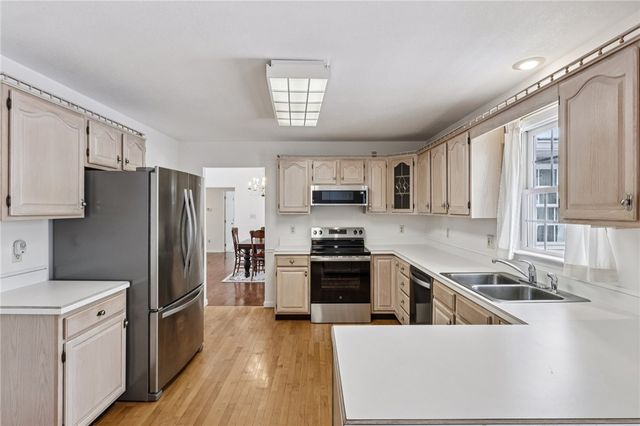 3233 Greentree Circle, Neshannock Twp, PA 16105