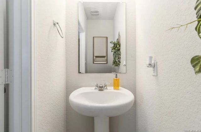 934 Tenby Castle, New Braunfels, TX 78130