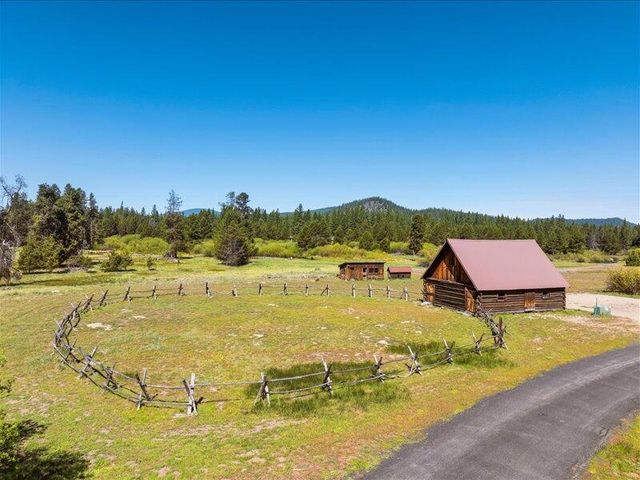 1764 Lariat, La Pine, OR 97739