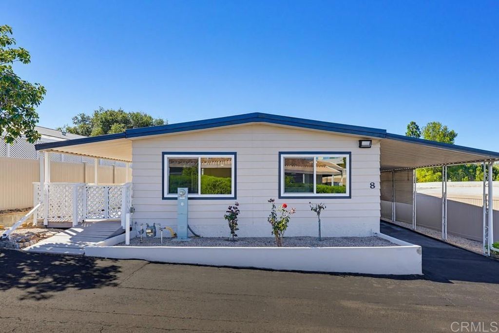 Image 17 of property listing at 2400 Alpine Blvd #8, Alpine, CA 91901