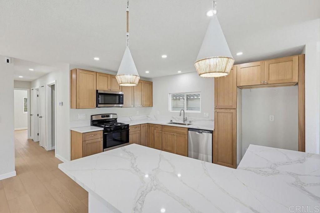 Image 6 of property listing at 2400 Alpine Blvd #8, Alpine, CA 91901