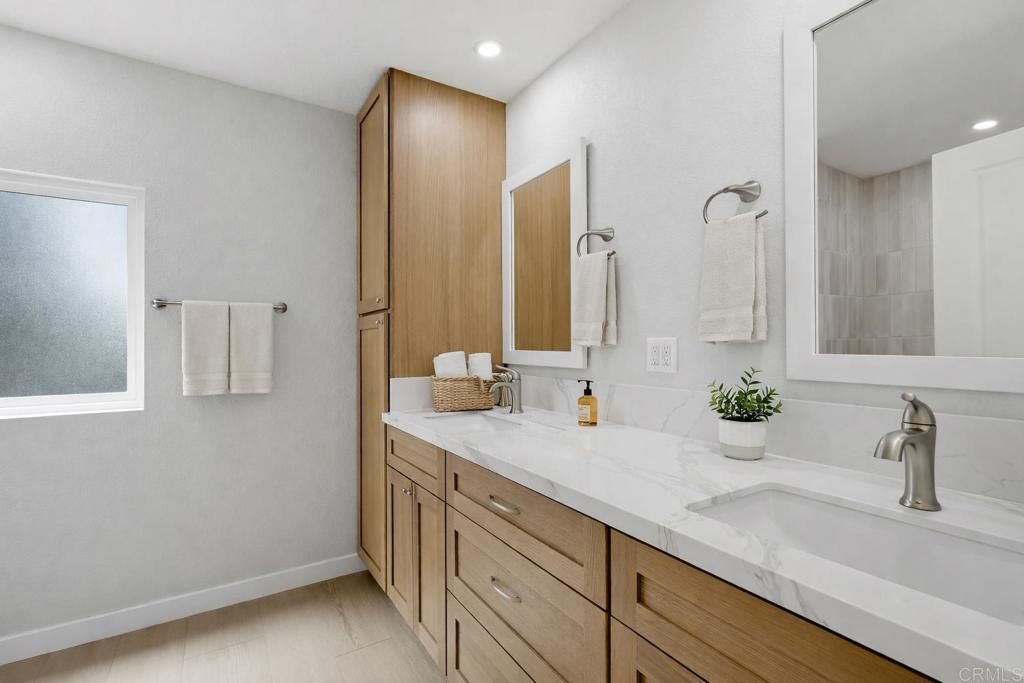 Image 8 of property listing at 2400 Alpine Blvd #8, Alpine, CA 91901