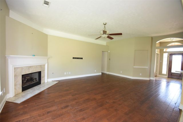 6327 Merona Lane, Houston, TX 77041