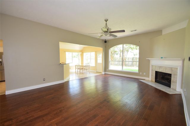 6327 Merona Lane, Houston, TX 77041