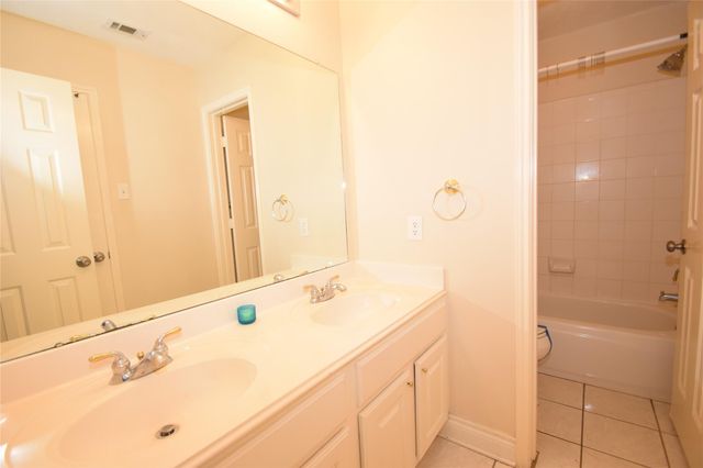 6327 Merona Lane, Houston, TX 77041