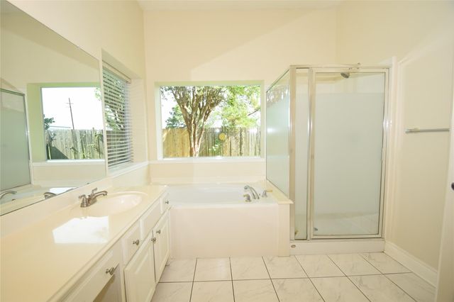6327 Merona Lane, Houston, TX 77041