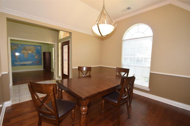 6327 Merona Lane, Houston, TX 77041