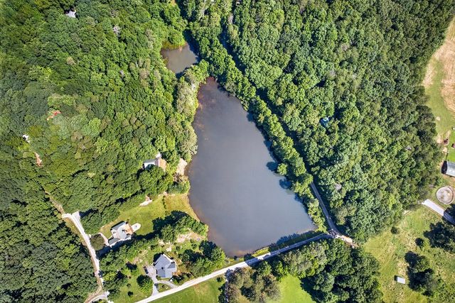 408 Mountain Creek Way, Ellijay, GA 30536