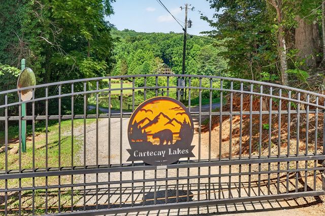408 Mountain Creek Way, Ellijay, GA 30536
