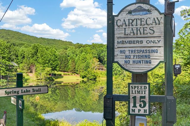 408 Mountain Creek Way, Ellijay, GA 30536