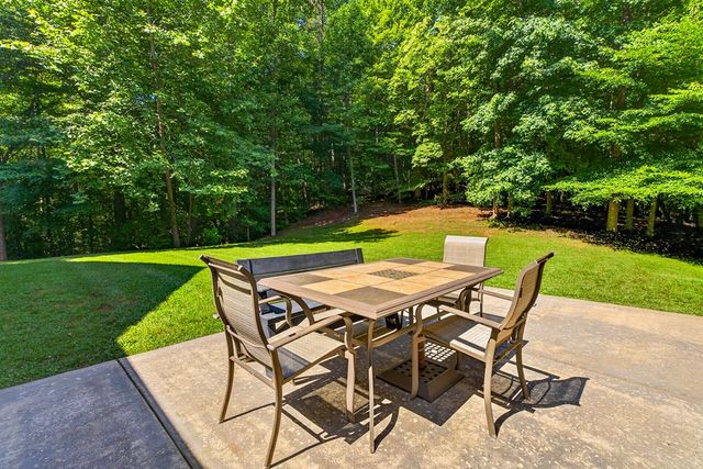 408 Mountain Creek Way, Ellijay, GA 30536