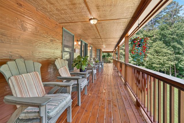 408 Mountain Creek Way, Ellijay, GA 30536