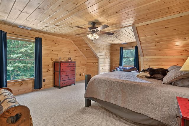 408 Mountain Creek Way, Ellijay, GA 30536