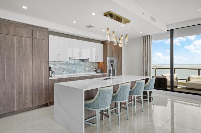 2103 BAYSHORE BOULEVARD 1701, Tampa, FL 33606