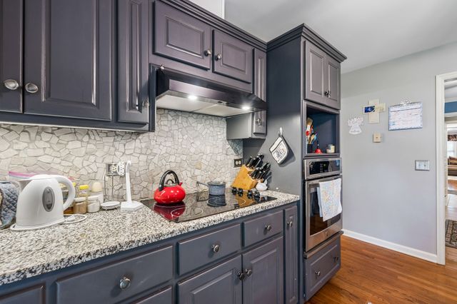 2117 Safe Haven Cir, Estill Springs, TN 37330