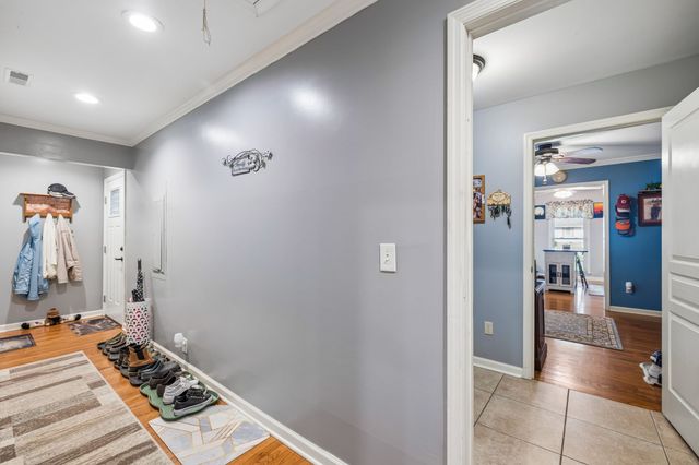 2117 Safe Haven Cir, Estill Springs, TN 37330