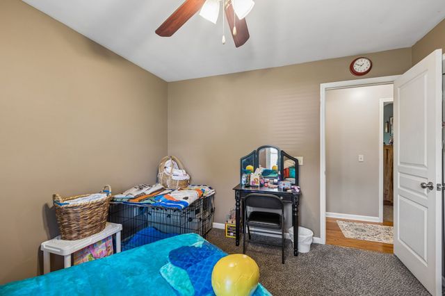 2117 Safe Haven Cir, Estill Springs, TN 37330