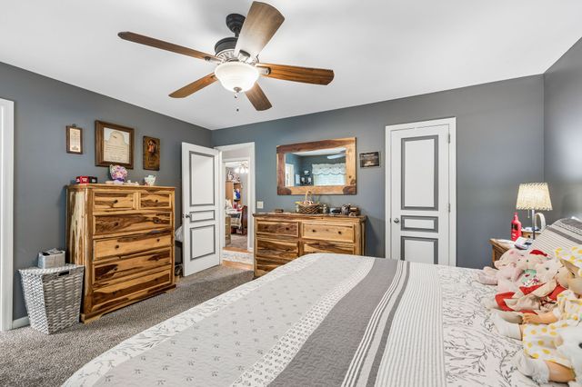 2117 Safe Haven Cir, Estill Springs, TN 37330