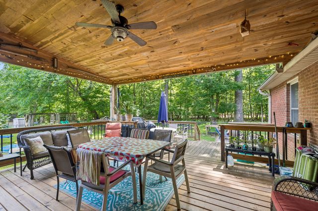 2117 Safe Haven Cir, Estill Springs, TN 37330
