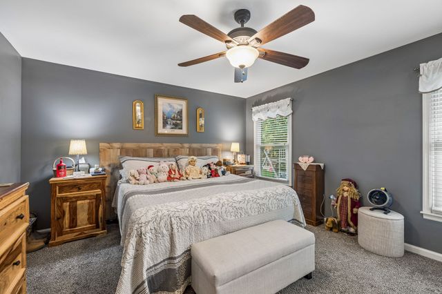 2117 Safe Haven Cir, Estill Springs, TN 37330