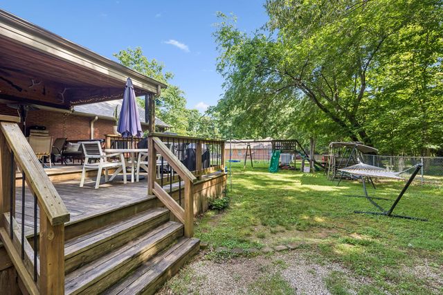 2117 Safe Haven Cir, Estill Springs, TN 37330