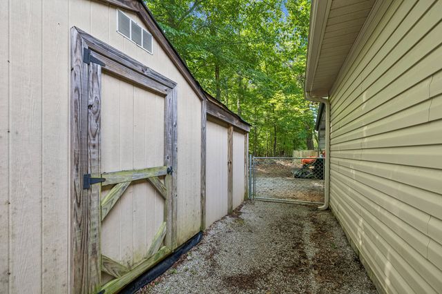 2117 Safe Haven Cir, Estill Springs, TN 37330