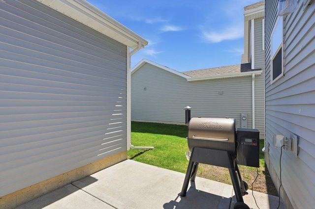 813 Feather Sound Drive, Verona, WI 53593