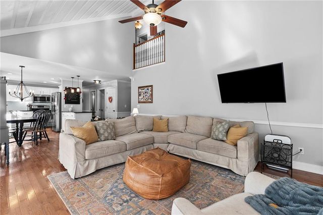 4731 Steeplechase Lane, Flowery Branch, GA 30542