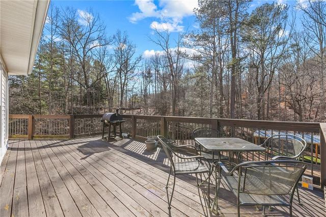 4731 Steeplechase Lane, Flowery Branch, GA 30542