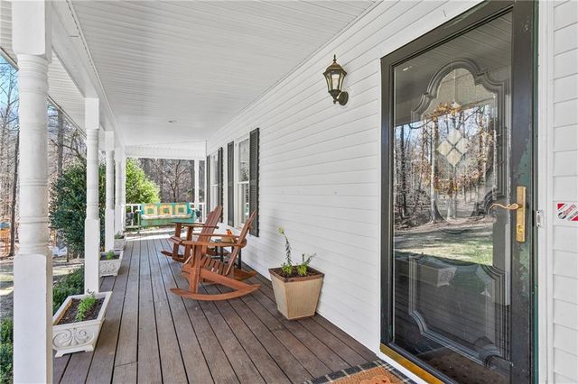 4731 Steeplechase Lane, Flowery Branch, GA 30542