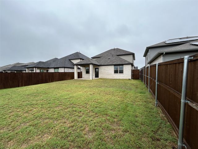 1323 Great Sand Dune Street, Royse City, TX 75189