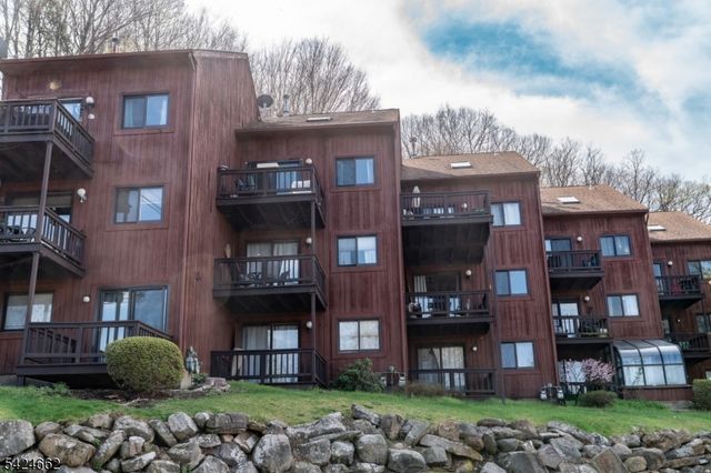 4 Red Lodge Dr 3, Vernon Twp., NJ 07462