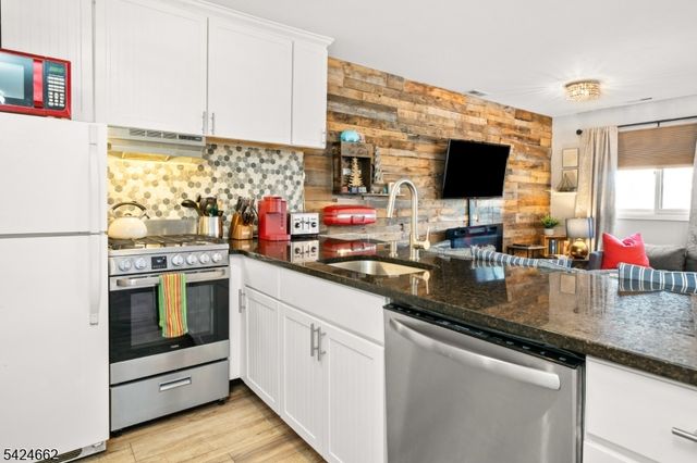 4 Red Lodge Dr 3, Vernon Twp., NJ 07462