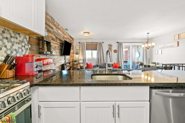 4 Red Lodge Dr 3, Vernon Twp., NJ 07462