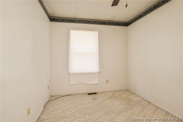 927 Capitol Hills Drive, Jeffersonville, IN 47130