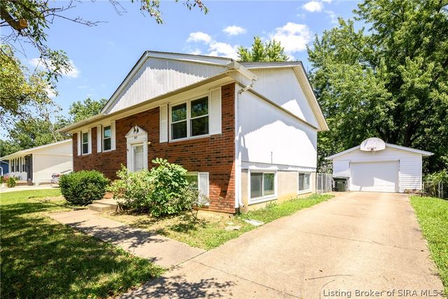 927 Capitol Hills Drive, Jeffersonville, IN 47130