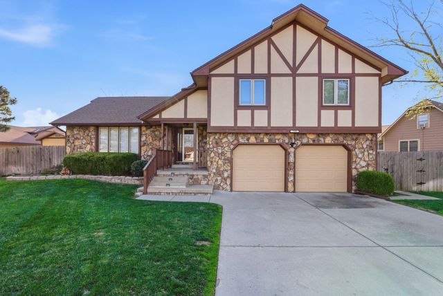 709 Marsha Dr, Andover, KS 67002