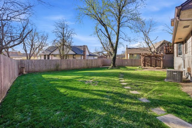 709 Marsha Dr, Andover, KS 67002