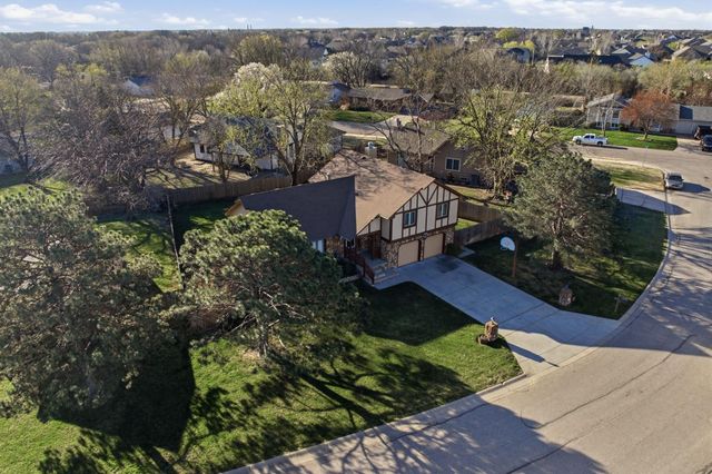 709 Marsha Dr, Andover, KS 67002