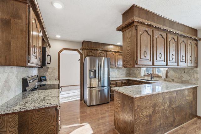 709 Marsha Dr, Andover, KS 67002