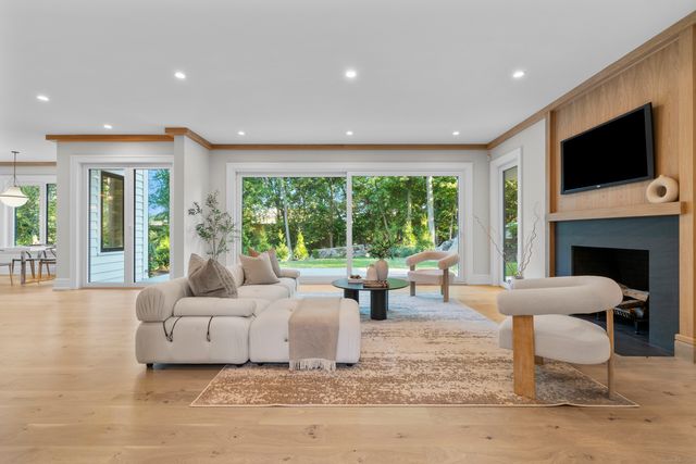 72 Old Kings Highway South, Darien, CT 06820