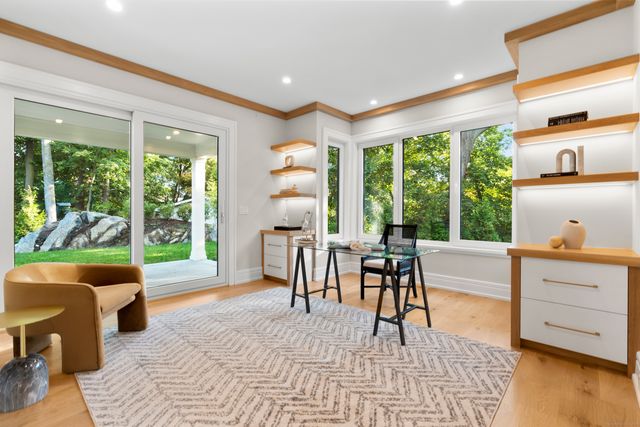72 Old Kings Highway South, Darien, CT 06820