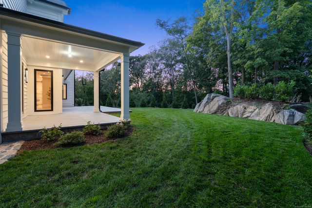 72 Old Kings Highway South, Darien, CT 06820